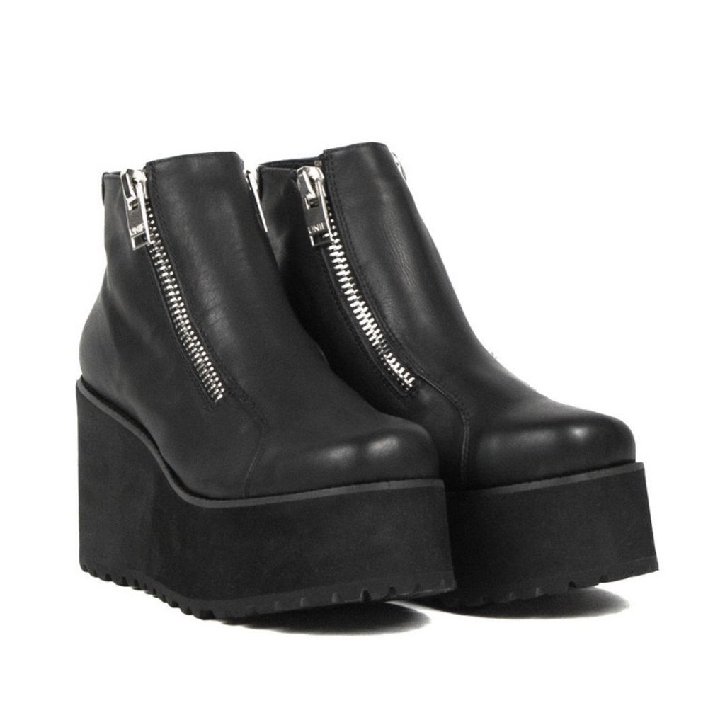 Rare UNIF Daria Boots